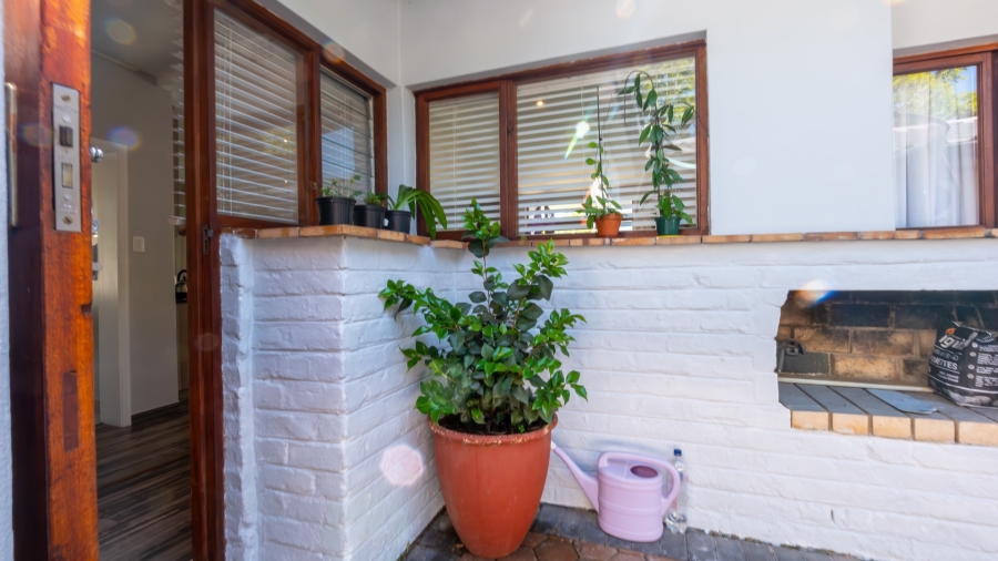 4 Bedroom Property for Sale in Heatherlands Western Cape